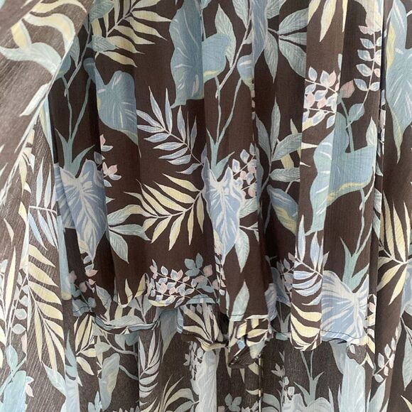 Torrid Maxi Dress sz 1 Floral Soft V-Neck Romper Ruffle Sleeve Coastal Vacation - Picture 4 of 14